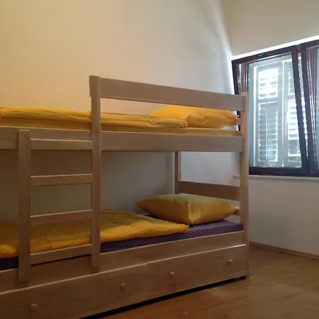 Hostel Cool